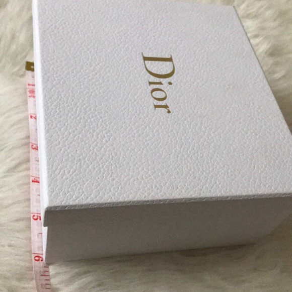 Authentic DIOR Med.gift Box square/deep - Picture 6 of 7